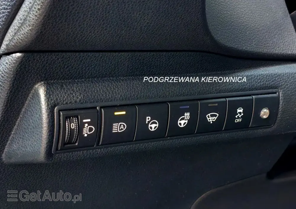 TOYOTA Corolla 1.8 Hybrid Team Deutschland