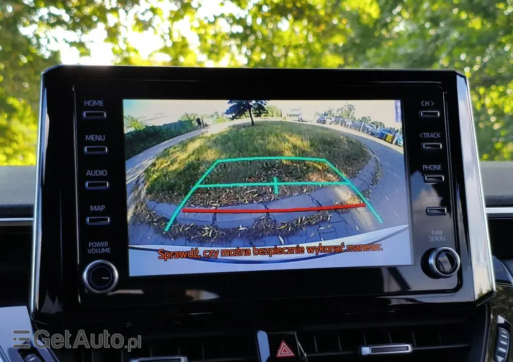 TOYOTA Corolla 1.8 Hybrid Team Deutschland