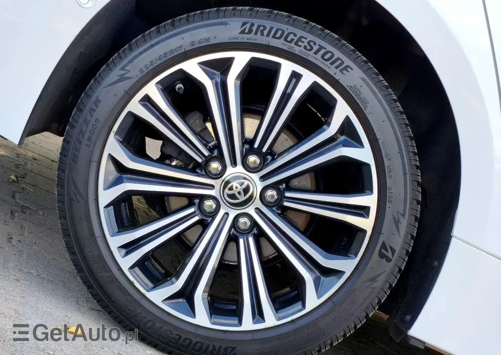 TOYOTA Corolla 1.8 Hybrid Team Deutschland