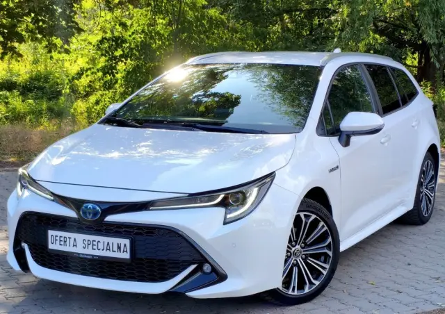 TOYOTA Corolla 1.8 Hybrid Team Deutschland