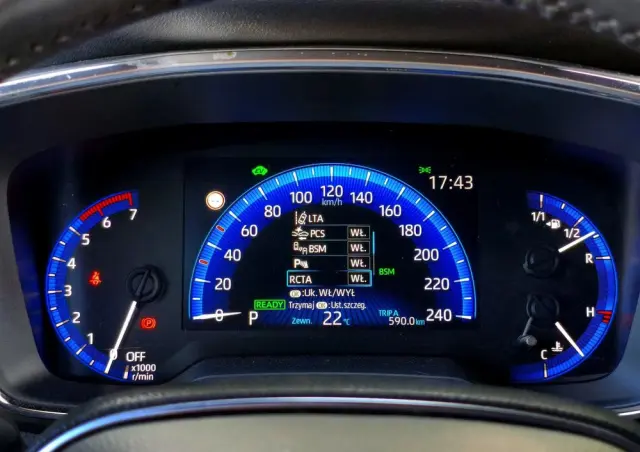 TOYOTA Corolla 1.8 Hybrid Team Deutschland