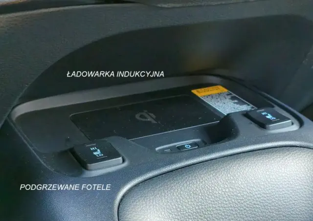 TOYOTA Corolla 1.8 Hybrid Team Deutschland