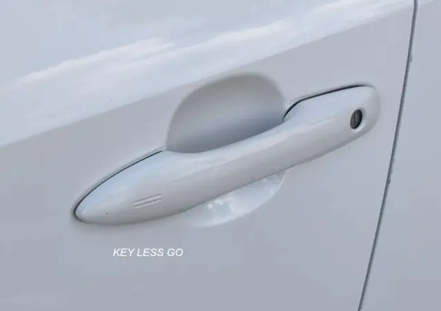 TOYOTA Corolla 1.8 Hybrid Team Deutschland