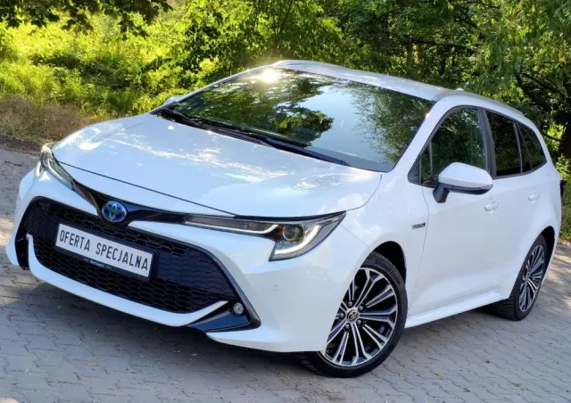 TOYOTA Corolla 1.8 Hybrid Team Deutschland