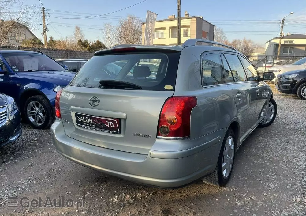 TOYOTA Avensis 