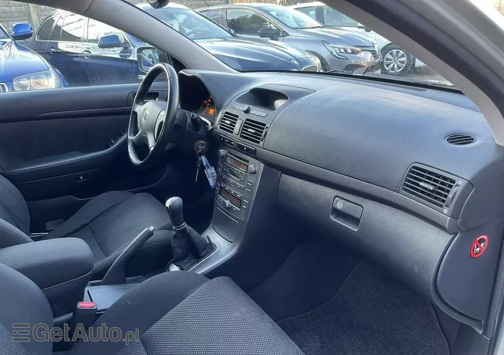 TOYOTA Avensis 