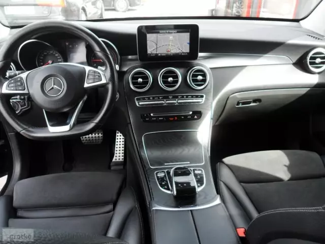 MERCEDES-BENZ GLC 