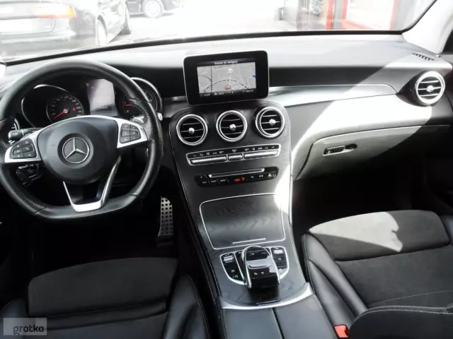 MERCEDES-BENZ GLC 