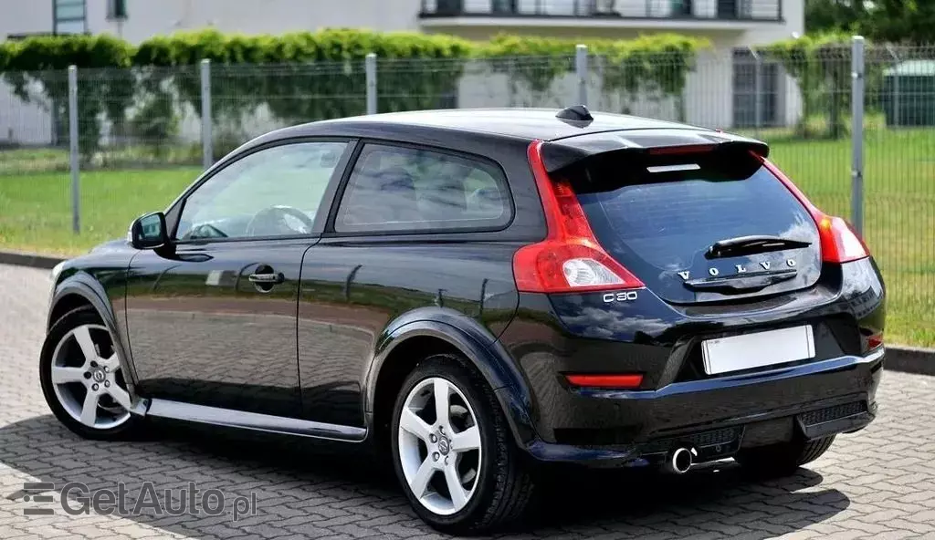 VOLVO C30 