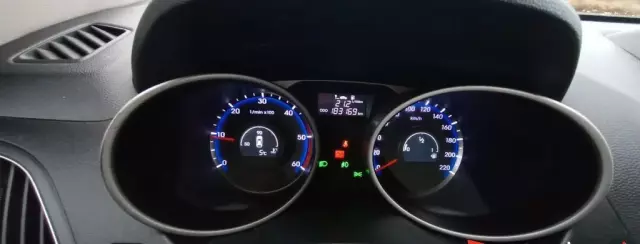 HYUNDAI Ix35 2.0 CRDi (136 KM)