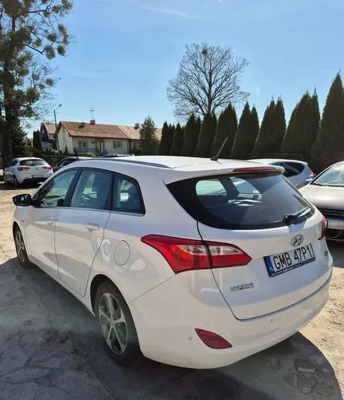 HYUNDAI I30 