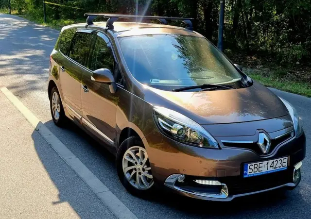 RENAULT Scenic 
