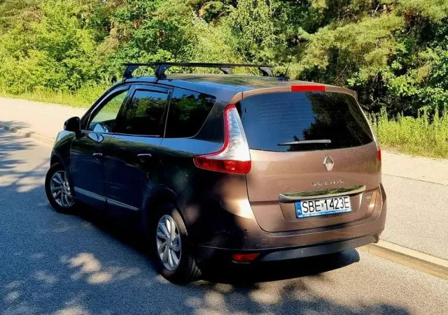 RENAULT Scenic 