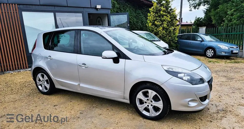 RENAULT Scenic 1.6 16V 110 Paris