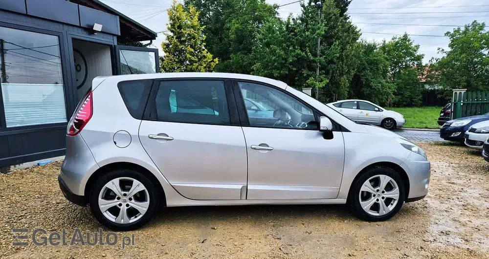 RENAULT Scenic 1.6 16V 110 Paris