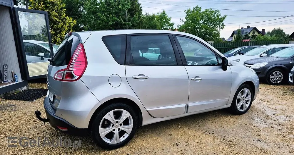 RENAULT Scenic 1.6 16V 110 Paris