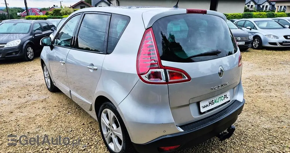 RENAULT Scenic 1.6 16V 110 Paris