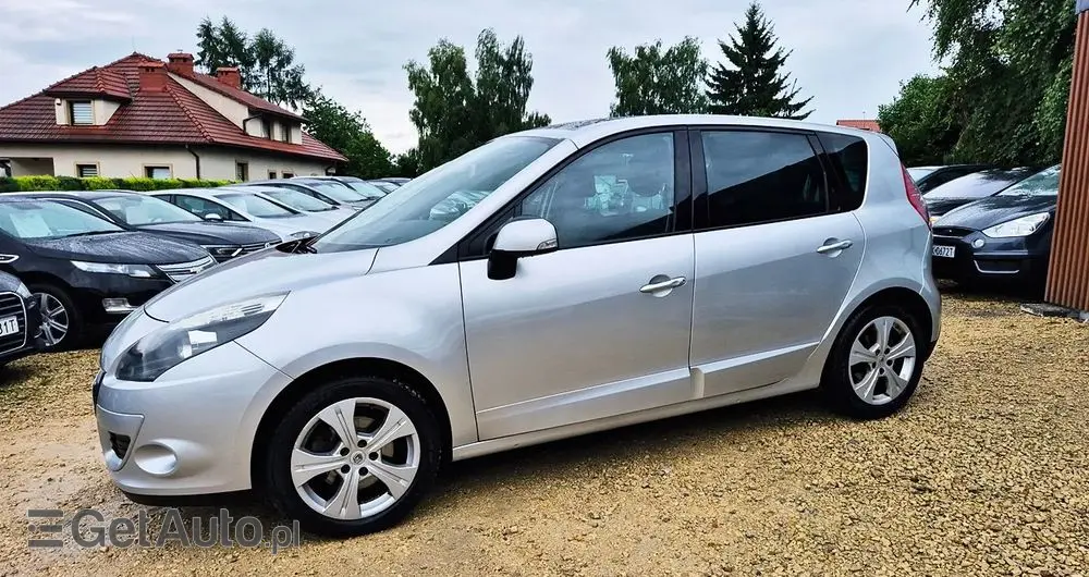 RENAULT Scenic 1.6 16V 110 Paris