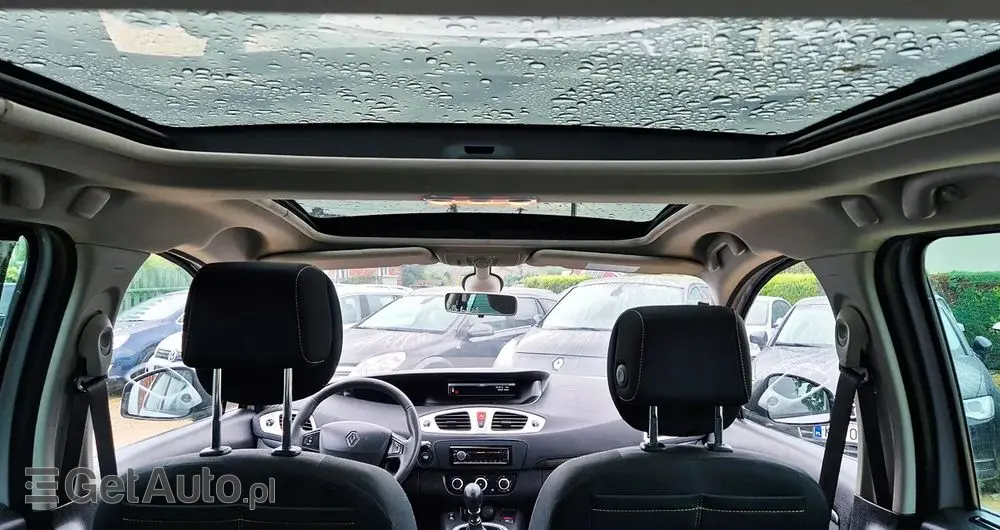 RENAULT Scenic 1.6 16V 110 Paris