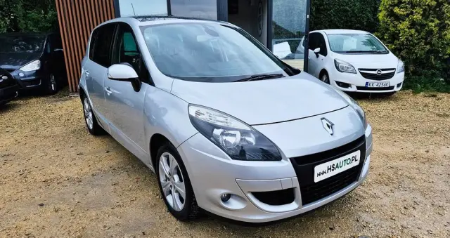 RENAULT Scenic 1.6 16V 110 Paris