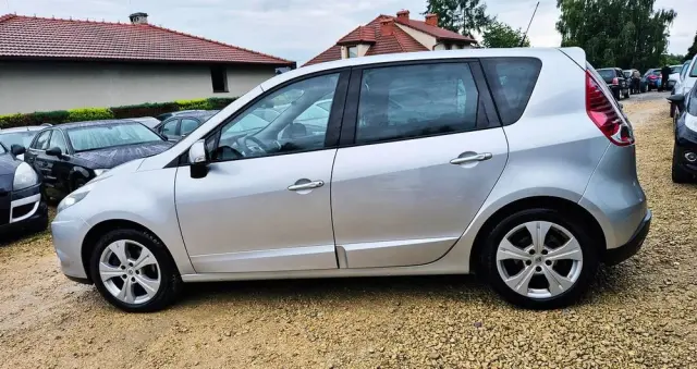 RENAULT Scenic 1.6 16V 110 Paris