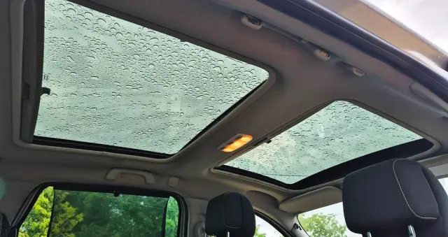 RENAULT Scenic 1.6 16V 110 Paris