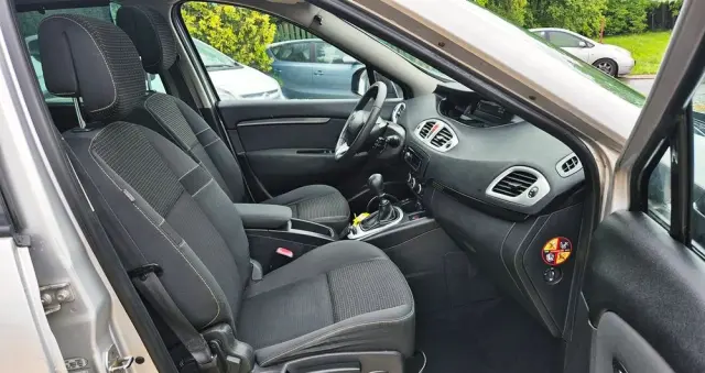 RENAULT Scenic 1.6 16V 110 Paris