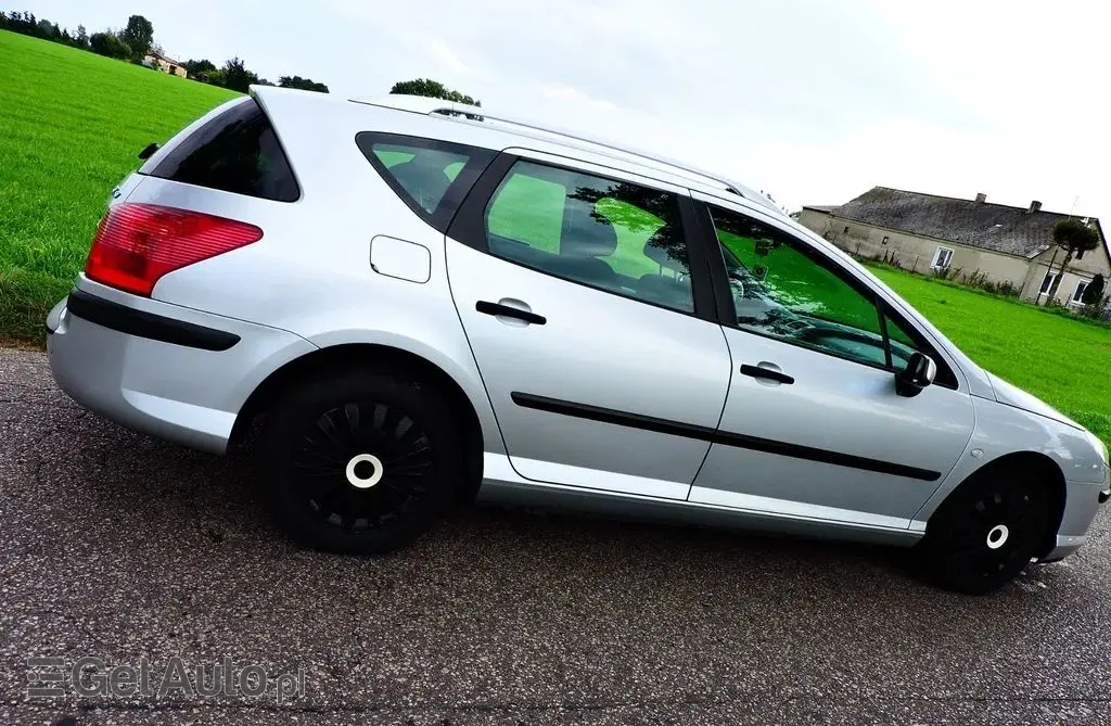 PEUGEOT 407 