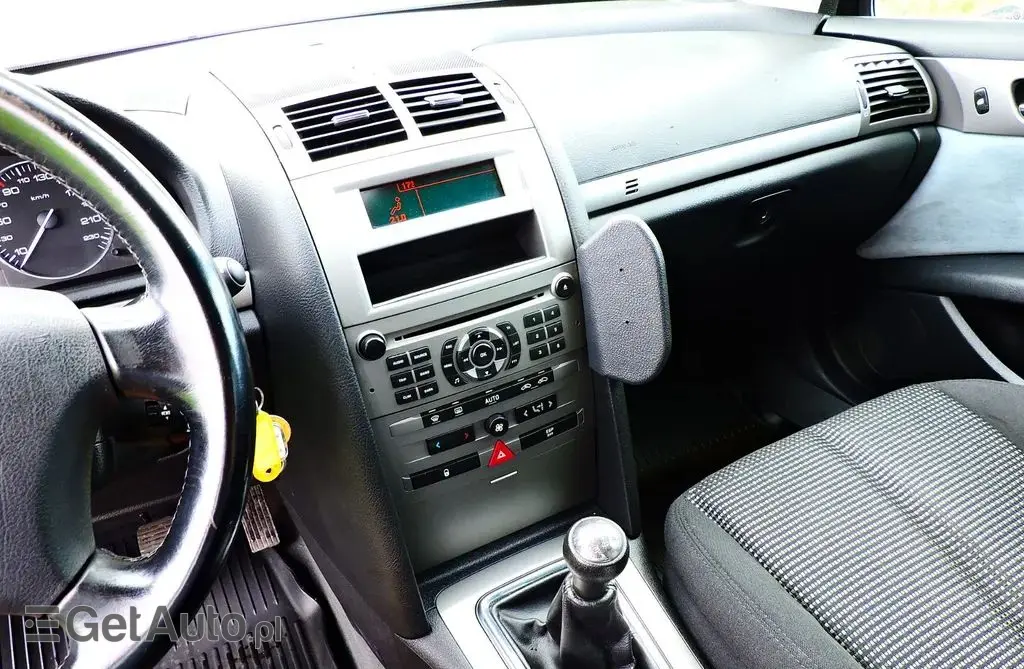 PEUGEOT 407 