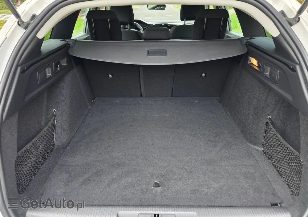 PEUGEOT 308 BlueHDi 130 EAT8 Active Pack
