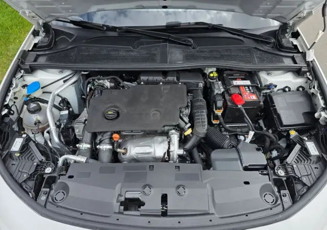 PEUGEOT 308 BlueHDi 130 EAT8 Active Pack