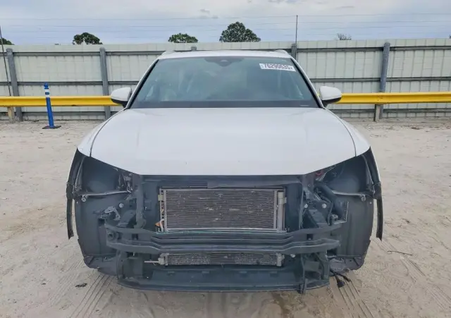 AUDI Q3 Ver-t5-awd-geartronic-rdesign