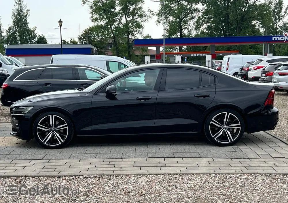VOLVO S60 T4 R-Design