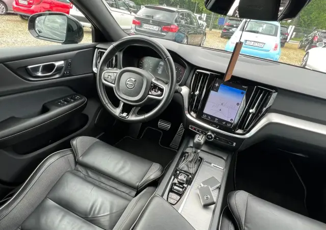 VOLVO S60 T4 R-Design