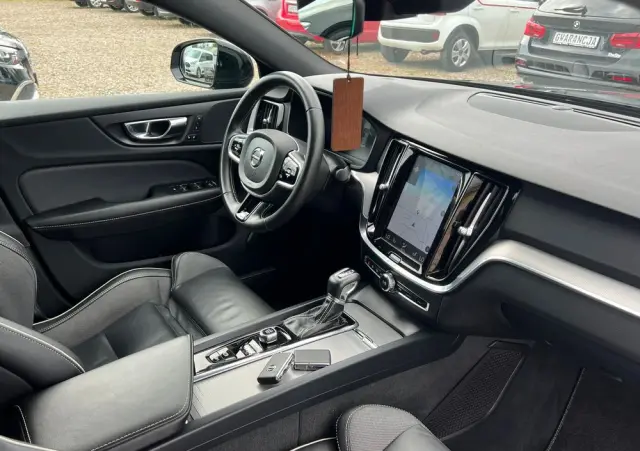 VOLVO S60 T4 R-Design