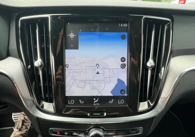 VOLVO S60 T4 R-Design