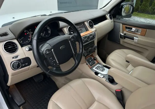 LAND ROVER Discovery IV 3.0 V6 SC HSE