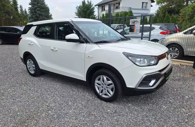 SSANGYONG XLV 