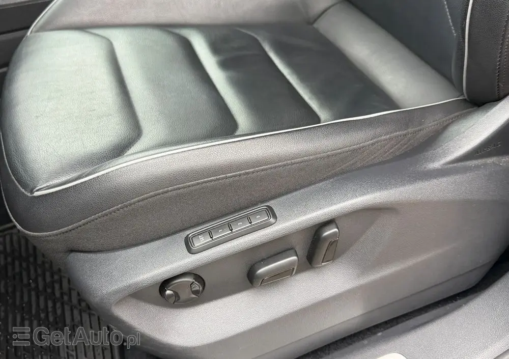 VOLKSWAGEN Tiguan 2.0 TSI 4Mot R-Line DSG