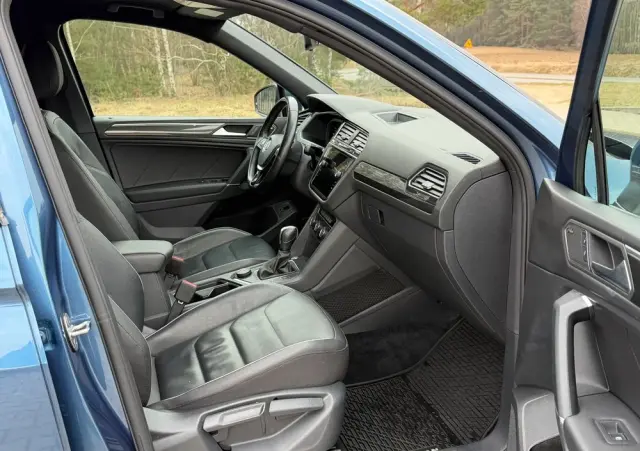 VOLKSWAGEN Tiguan 2.0 TSI 4Mot R-Line DSG
