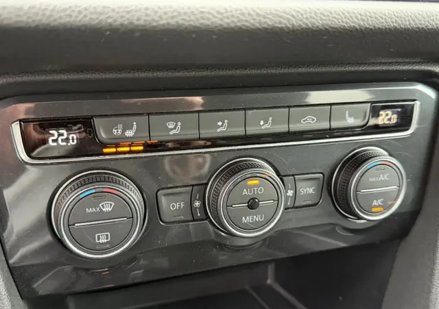 VOLKSWAGEN Tiguan 2.0 TSI 4Mot R-Line DSG