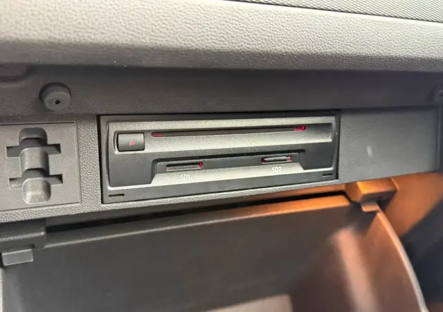 VOLKSWAGEN Tiguan 2.0 TSI 4Mot R-Line DSG