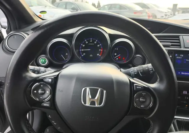 HONDA Civic 1.8 i-VTEC Sport