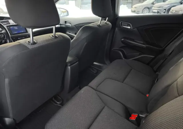 HONDA Civic 1.8 i-VTEC Sport