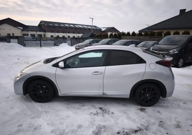 HONDA Civic 1.8 i-VTEC Sport