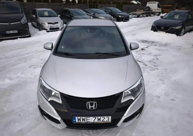 HONDA Civic 1.8 i-VTEC Sport