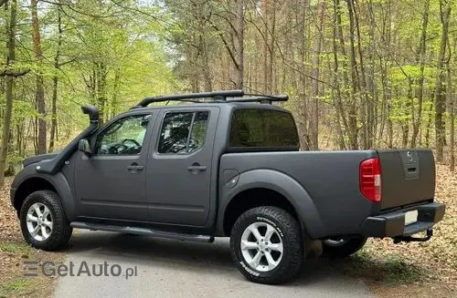 NISSAN Navara 