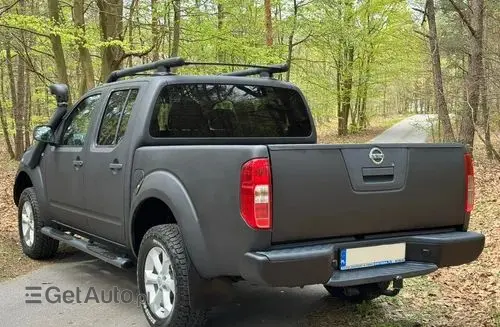 NISSAN Navara 