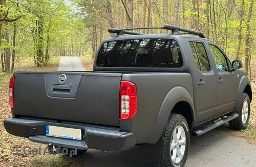 NISSAN Navara 