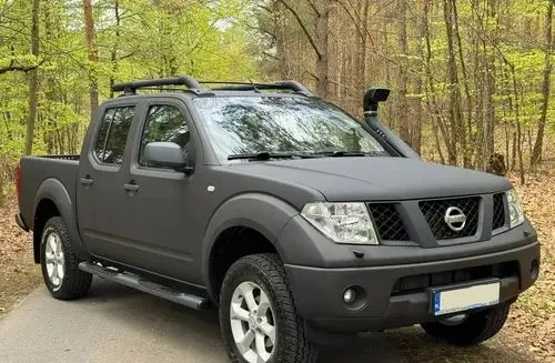 NISSAN Navara 